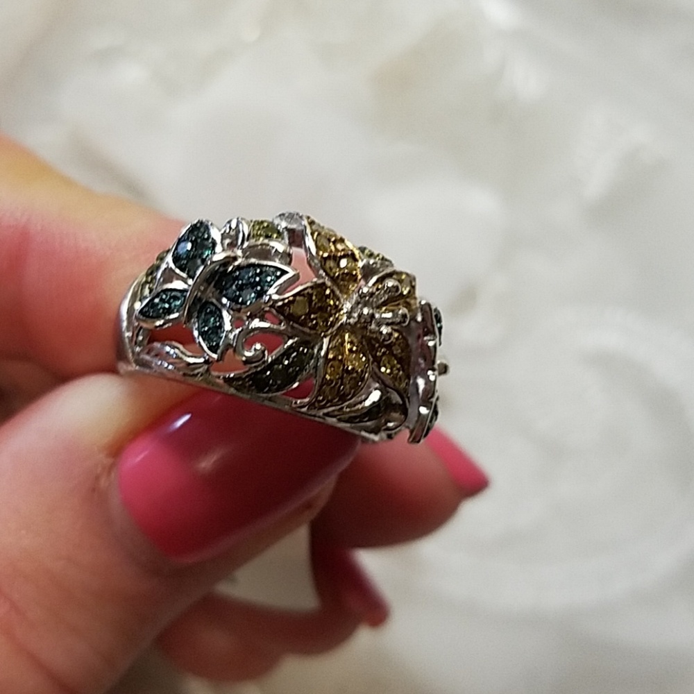 NWT Sterling Diamond Flower Ring - Picture 4 of 8